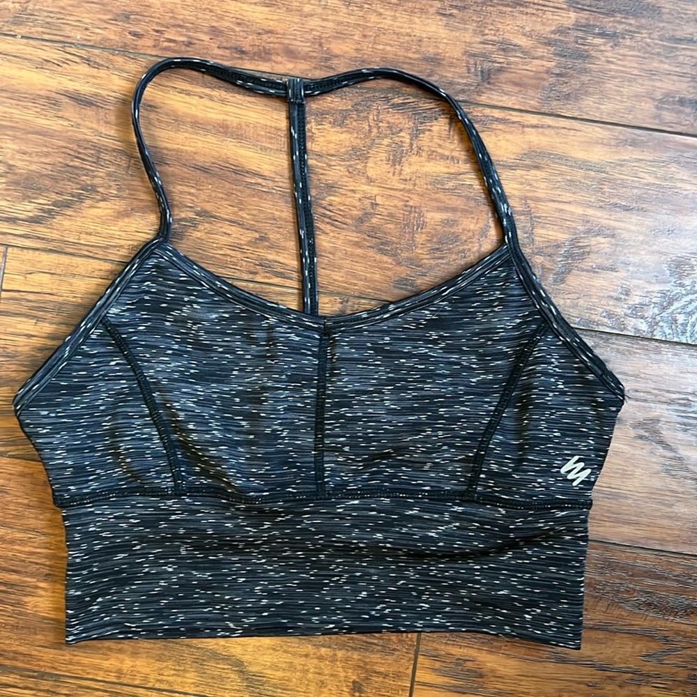 Women’s sports bra
